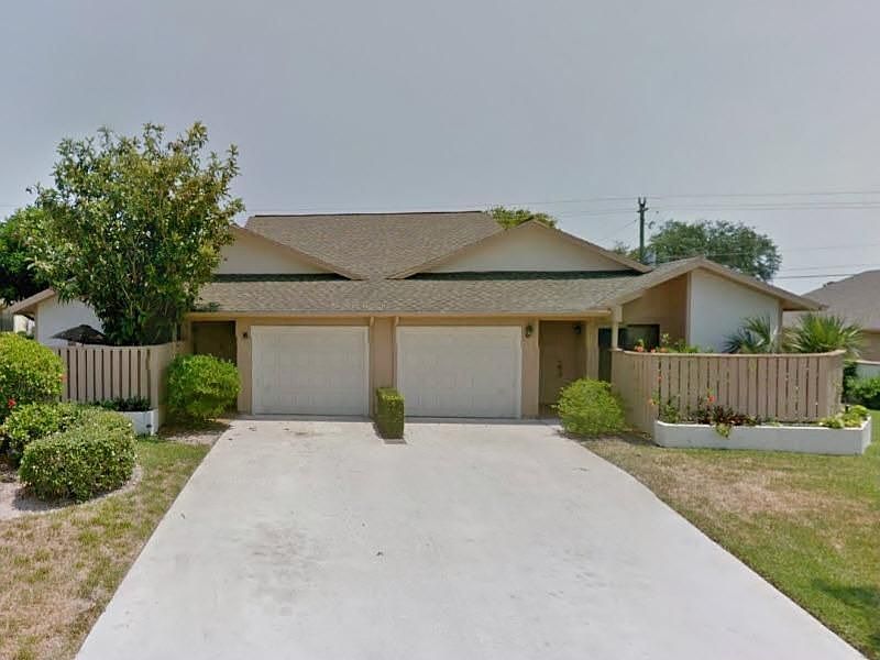 1st image of 6674 SE Yorktown Dr