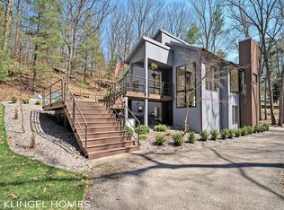 17980 Holcomb Rd, Grand Haven, MI 49417