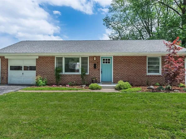 620 Pine St, Saint Charles, MO 63301