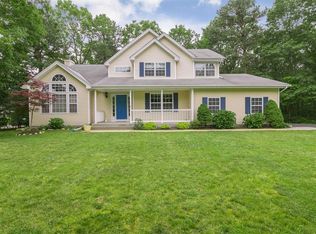 2 Katherine Path, Middle Island, NY 11953