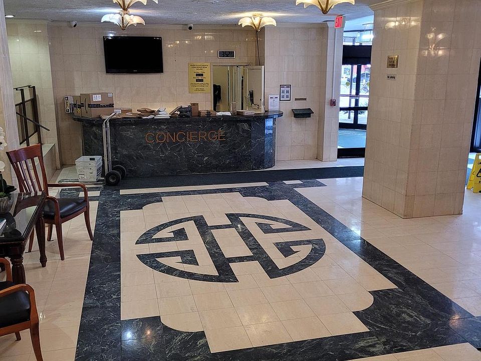 1st image of 1121 Arlington Blvd APT 624