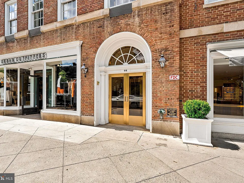 44 Nassau St #G