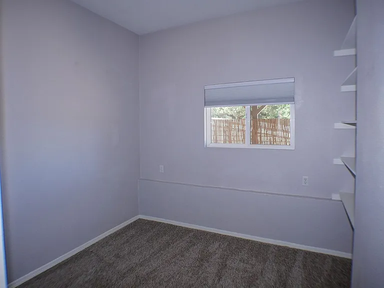 4282-4284 Whittier St — Photo 10