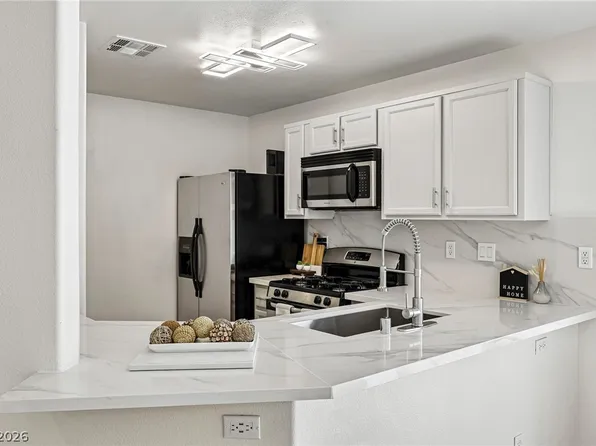 9957 Keephills St, Las Vegas, NV 89183