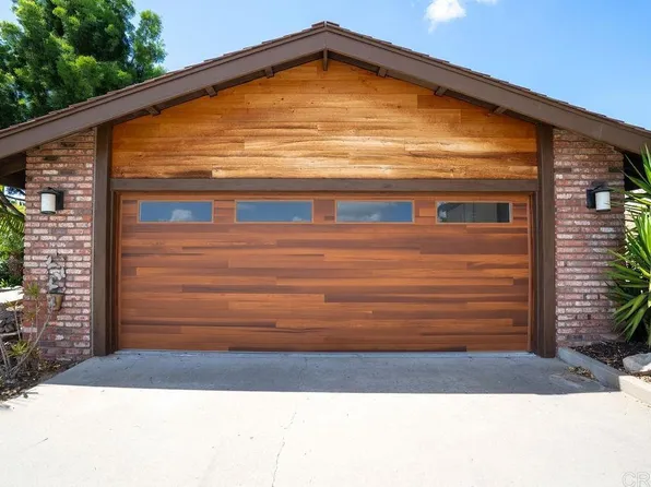 831 Cypress Dr #1, Vista, CA 92084