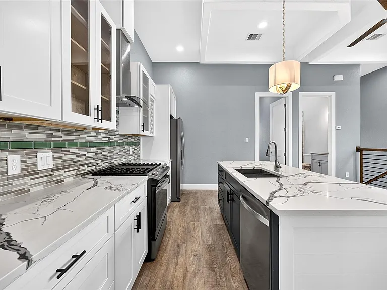 2310 Detering St #B — Photo 18