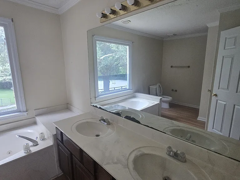 3490 Runnymeade Dr — Photo 19