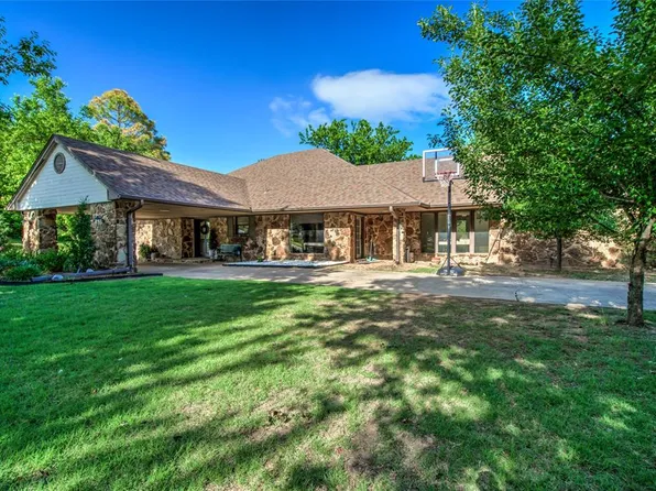 4611 Churchill Downs Dr, Norman, OK 73069