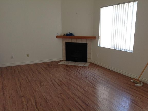 2nd image of 1733 Gramercy Ave