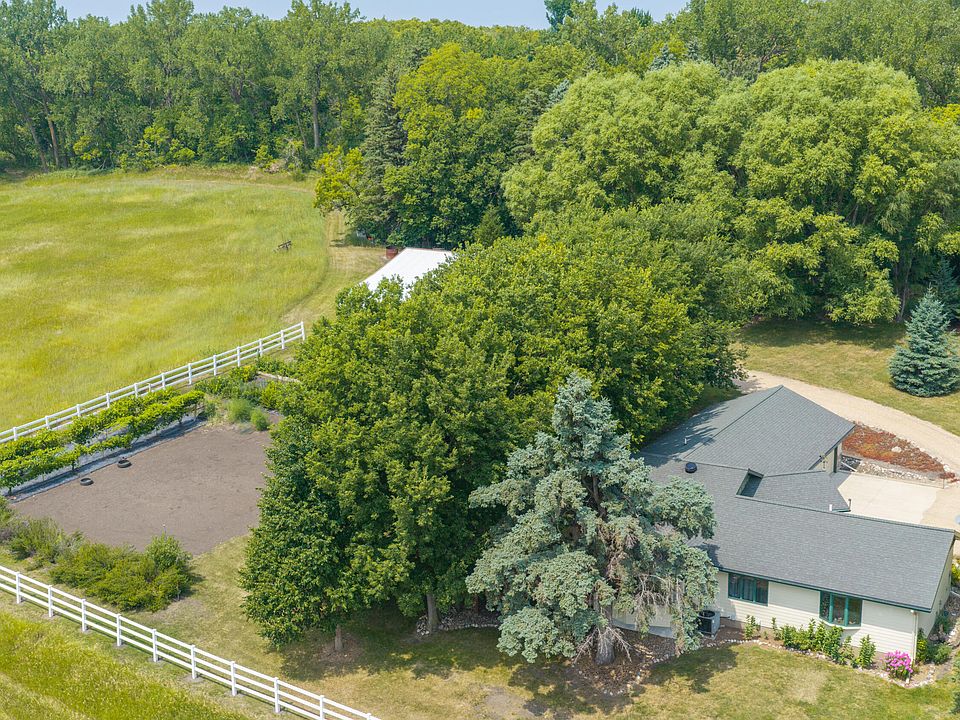 47th image of 11761 Lake Rd
