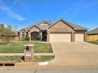 8724 Alley Way, Yukon, OK 73099