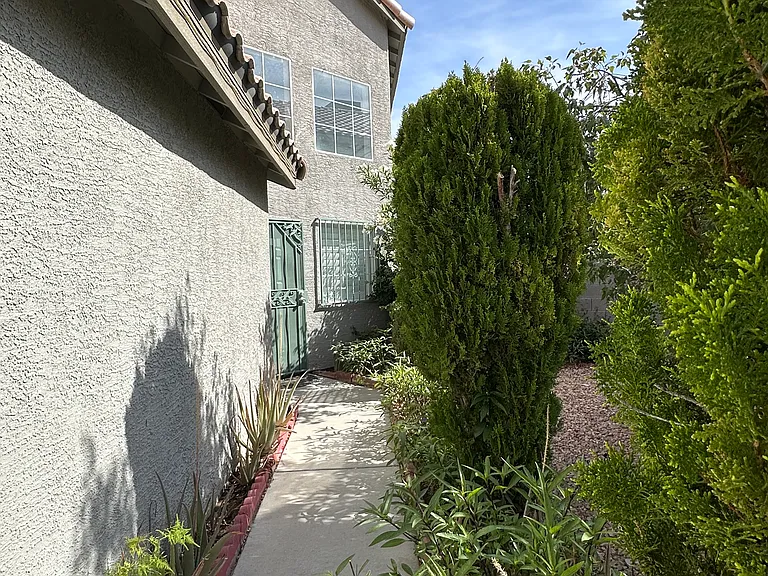 4160 Country Garden Ave — Photo 26