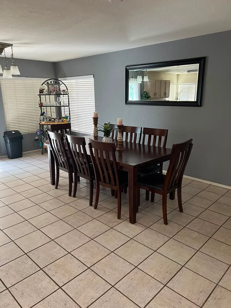 3 bed, 2.5 bath, 1947 sqft, $1,825 — Photo 4