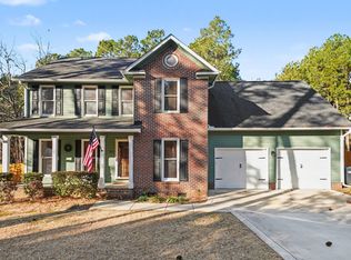 7613 Trappers Rd, Fayetteville, NC 28311