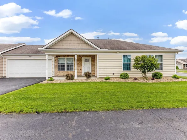 802 Cumberland Meadows Cir, Hebron, OH 43025