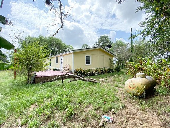 3rd image of 1120 County Road 330