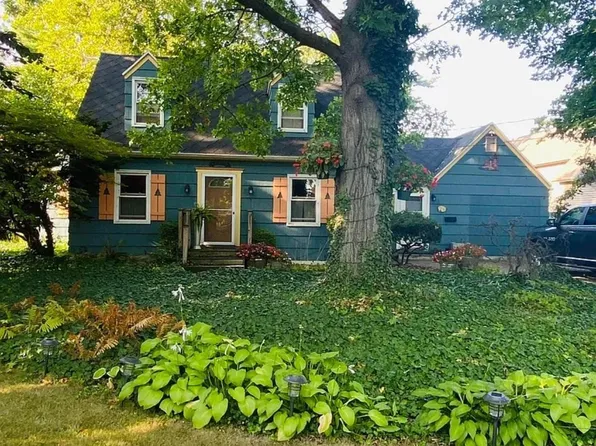 2310 Homewood Ave, Mishawaka, IN 46544