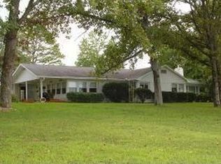 137 N Hickory St, Forsyth, MO 65653