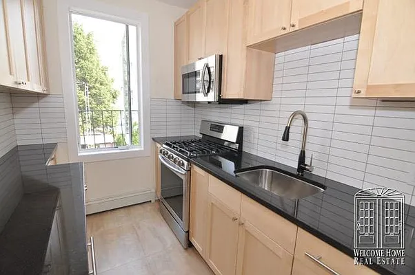 Rented by Welcome Home Real Estate | media 37