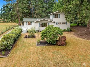 10117 SW Cove Rd, Vashon, WA 98070