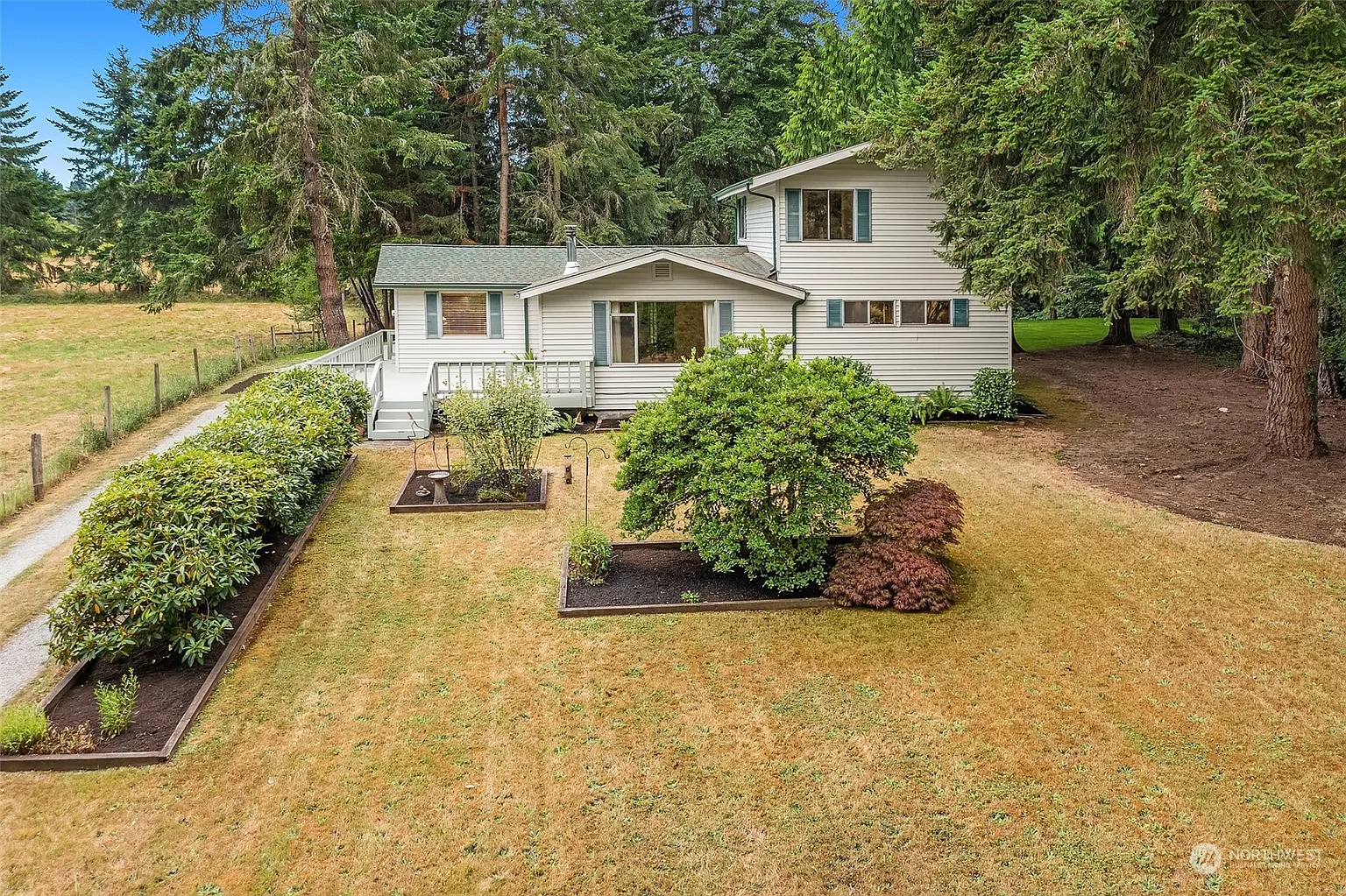 10117 SW Cove Road photo 1