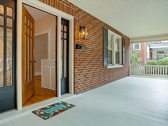 5th image of 2262 Maiden Ln SW