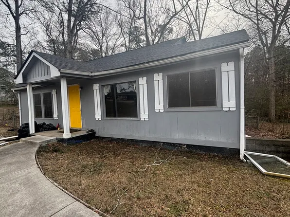 2125 River Rd, Ellenwood, GA 30294