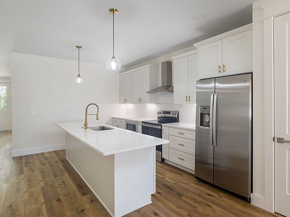 4th image of 340A Peachtree St