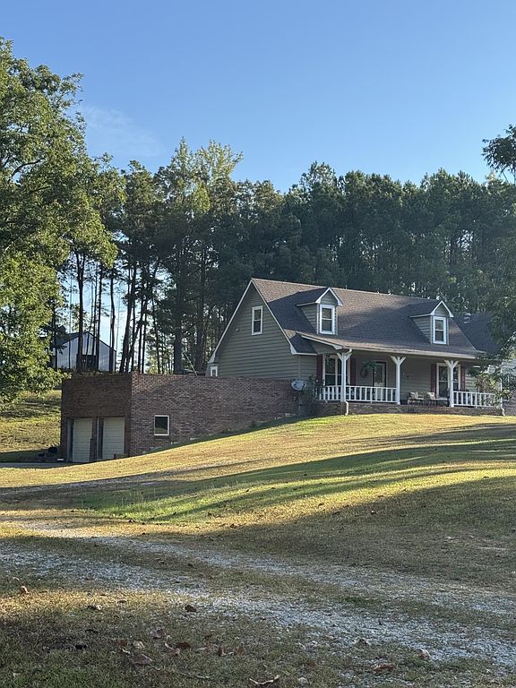 672 Kemp Rd - Property Image