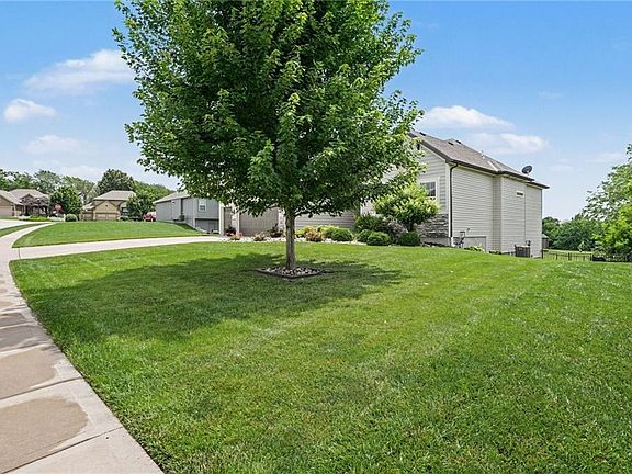 5th image of 603 Rock Bridge Ct