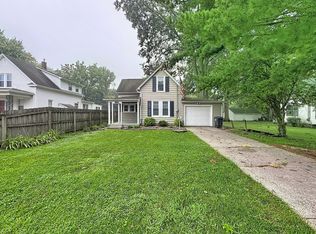 1156 33rd Ave, Moline, IL 61265
