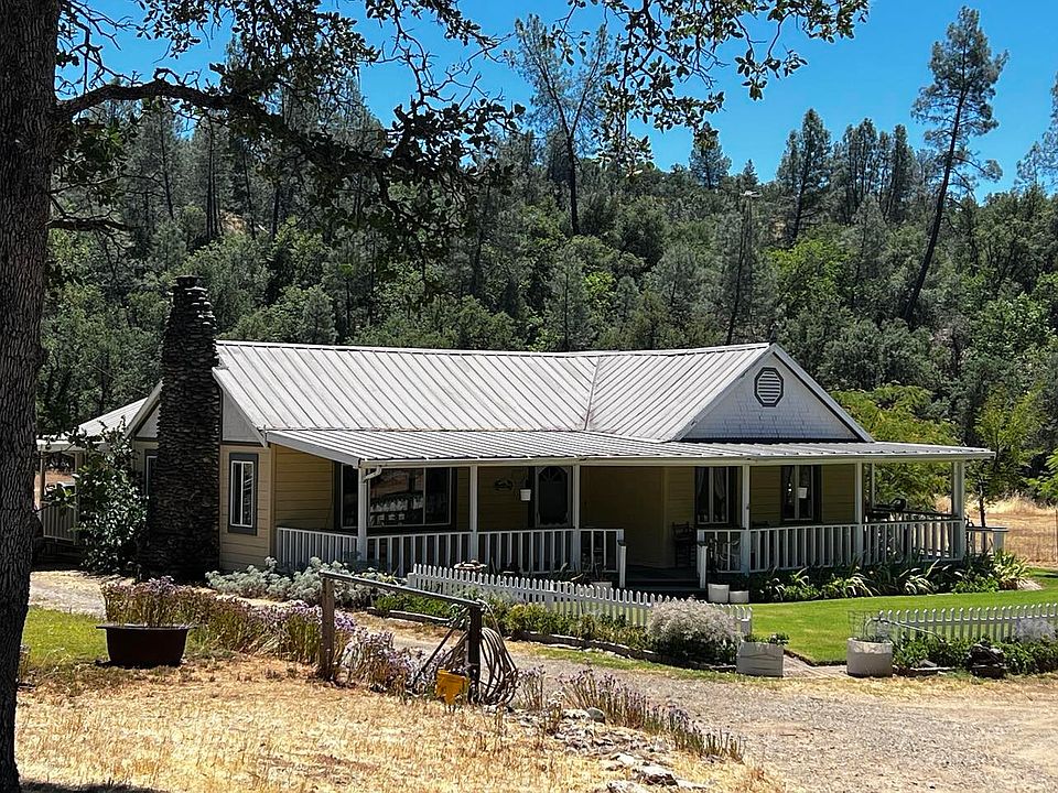 Charming farmhouse