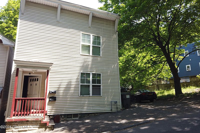 2nd image of 65 Tyler Street