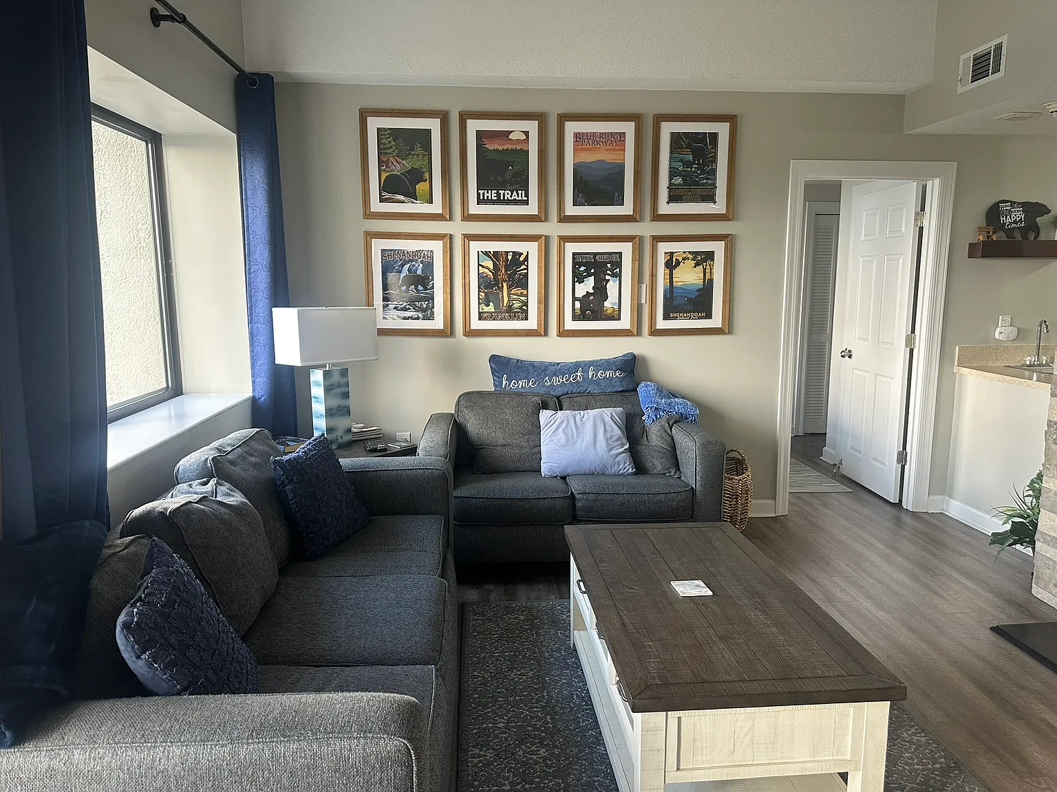 2 bed, 968 sqft, $2,300 — Photo 3