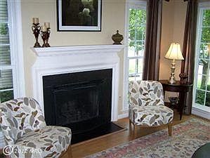 5th image of 4 Bedford Dr
