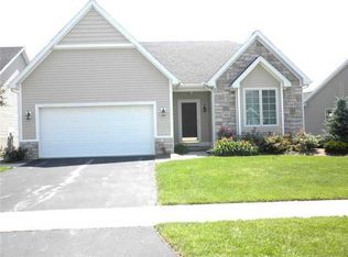 3331 Rivers Edge Dr, Perrysburg, OH 43551