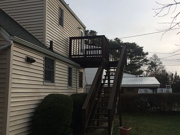 2nd image of 36 Meadow Wood Lane # Fl 2nd