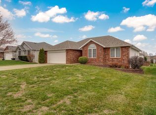 3945 W Cardinal St, Springfield, MO 65810