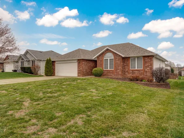 3945 W Cardinal Street, Springfield, MO 65810