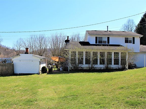 4th image of 258 Walker Dr