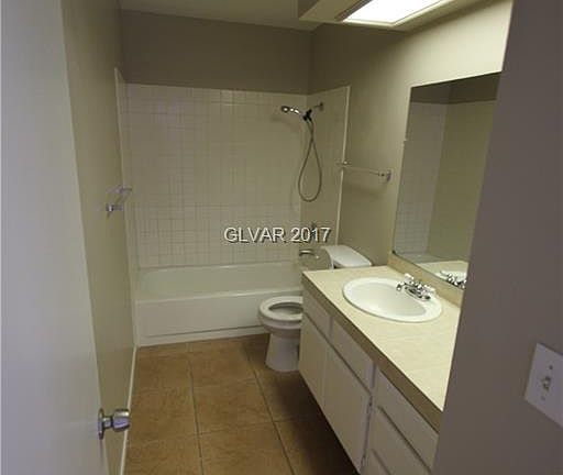 2nd image of 3805 Summer Breeze Cir