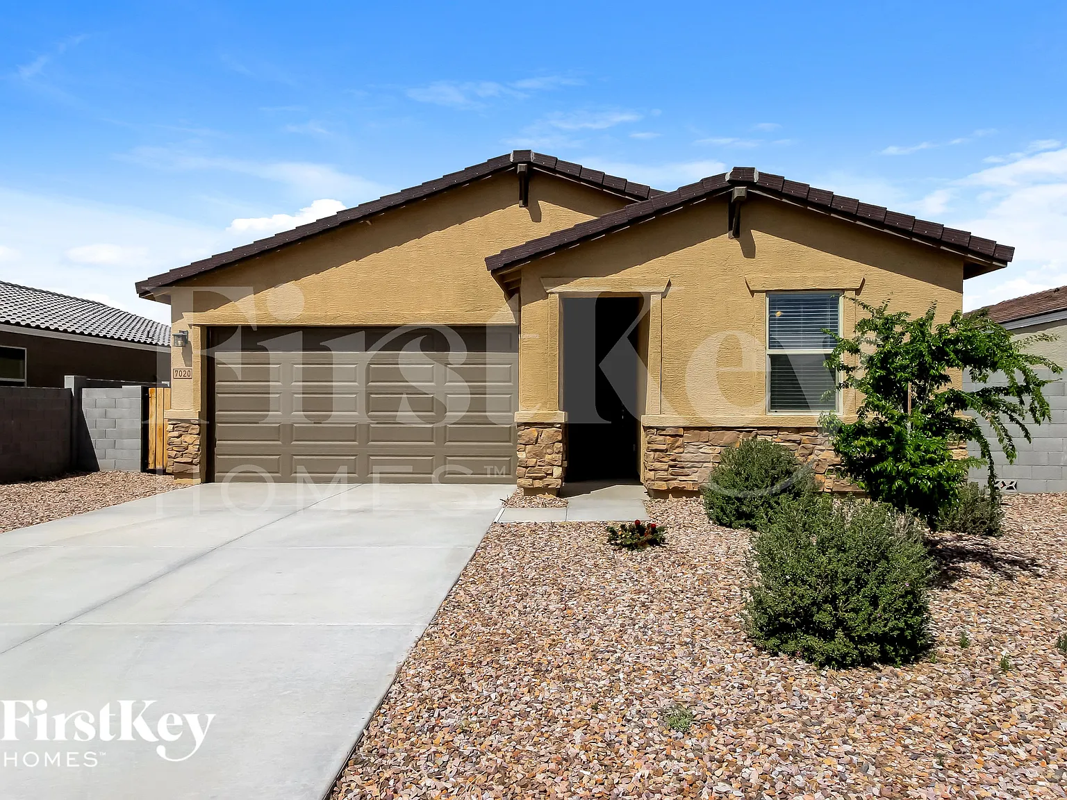 3 bed, 2.0 bath, 1613 sqft, $1,870 — Photo 1