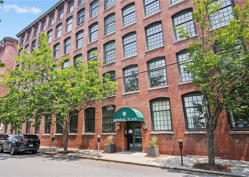 1st image of 28 Bassett St #1G