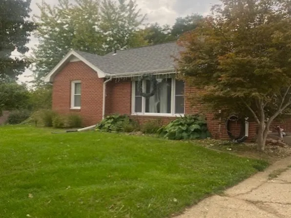 313 E Hennepin St, Mark, IL 61340