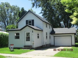 337 Middleton St, Columbus, WI 53925