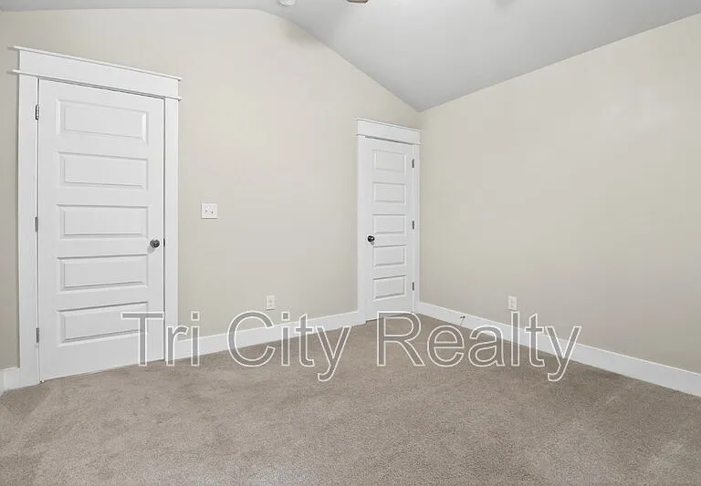 6230 Gordon Rd — Photo 57
