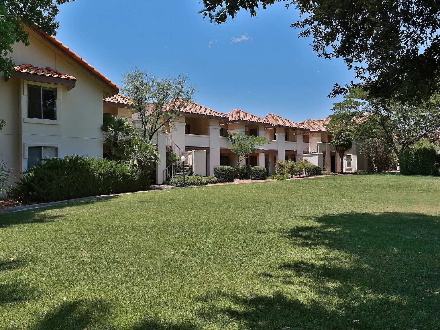 The Place at Desert Springs — Photo 4