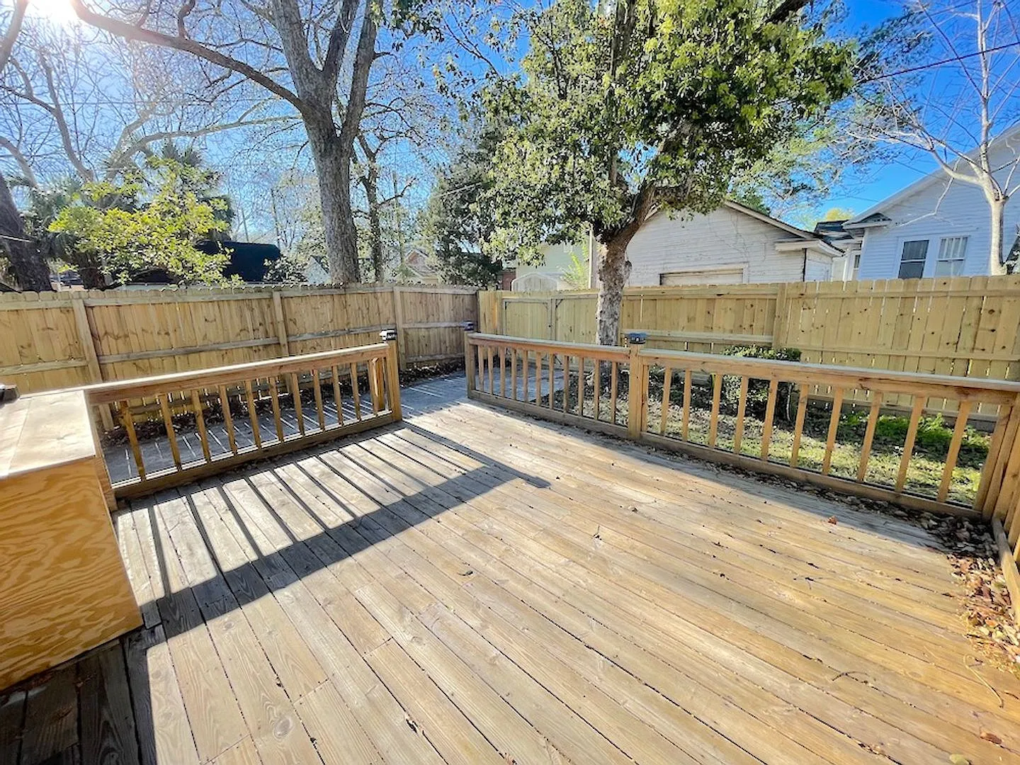 3 Bed | 2 Bath | Midtown | Fenced Yard — Photo 3