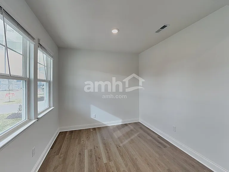 9034 Henley Ave — Photo 6