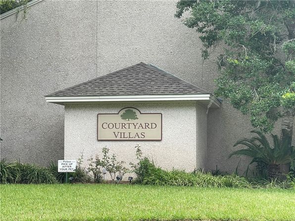 104 Courtyard Villas C1 St